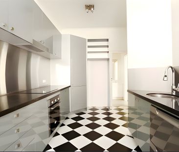 22 Mansion House Lane, West Melbourne - Photo 3