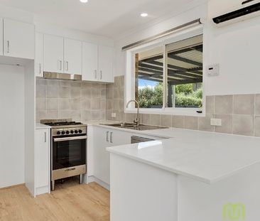 Beautiful three-bedroom home in Banks - Photo 6