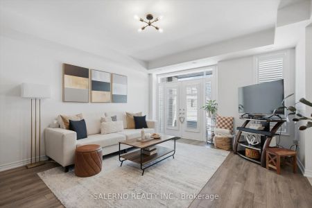 125 Kayla Crescent #7 - Photo 4