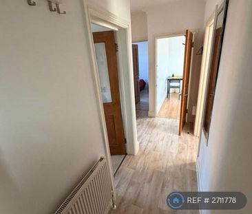 2 bedroom semi-detached house to rent - Photo 6