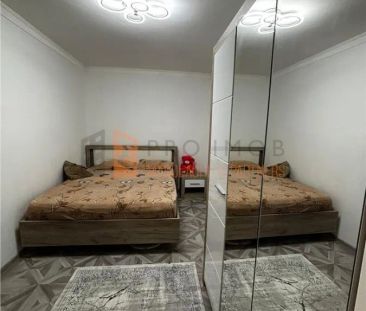 Apartament 2 camere cf 2 semidecomandat zona Micro 14 - Photo 1
