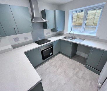 3 bedroom end of terrace house to rent - Photo 6