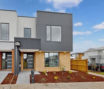 2 Jandakot Walk, Point Cook VIC 3030 - House For Rent | Domain - Photo 4