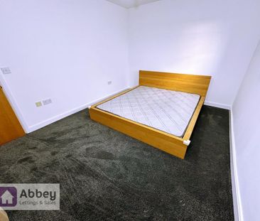 3 bedroom apartment to rent - Photo 6