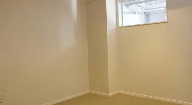 3 Bedroom Furnished Central City Apartment - Photo 1