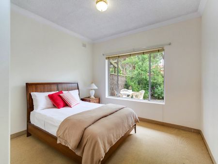 Open the Door to Timeless Elegance in Prestigious St Peters - Photo 5