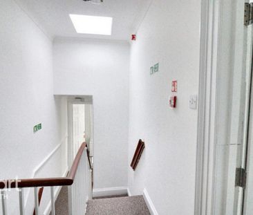 1 bedroom in a house share to rent - Photo 6