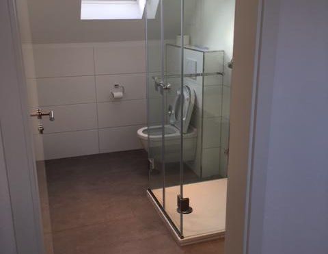 Dachgeschosswohnung 2 Zimmer, 38 qm, Zentral Seelscheid - Foto 1