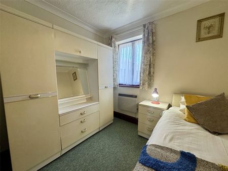 2 bedroom apartment to rent Daniel Gardens, 5 Skinner Street, Poole, BH15 - Photo 4