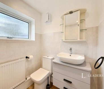 2 bedroom terraced house to rent - Photo 2