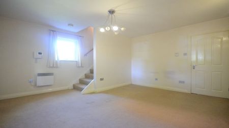 2 bedroom coach house to rent - Photo 4