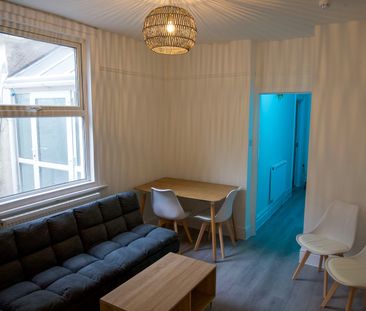 6 Bed Semi-Detached House, Fishponds Road, BS16 - Photo 5