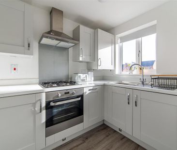 2 bedroom terraced house to rent - Photo 3