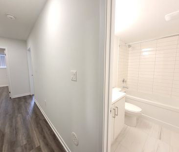 For Lease - 151 Honeycrisp Crescent Unit# TH 165, Vaughan, Ontario - Photo 4