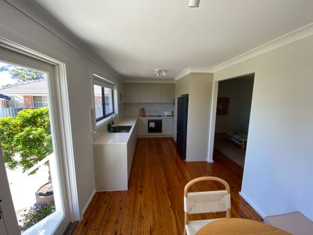 Dream Culburra Beach Retreat - Renovated modern 3 Bed, 1 Bath, 3 Car - Photo 3