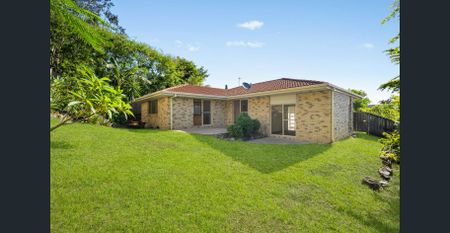 Immaculate Family Home - Photo 3