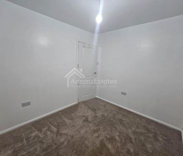 3 bedroom detached bungalow to rent - Photo 2