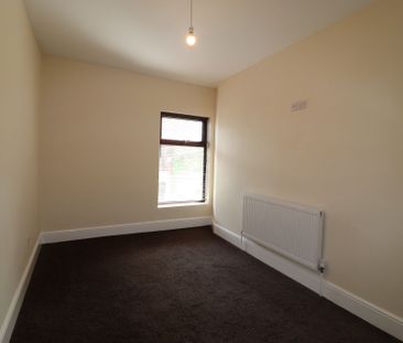 2 Bedroom End Terraced House To Rent - Photo 2