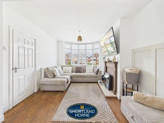Hipswell Highway, Wyken, Coventry - Photo 1