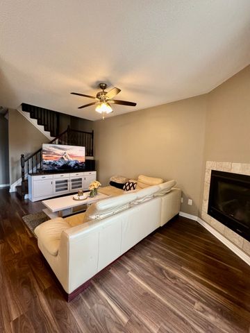 For Lease - 640 Via Campanale Avenue, Barrhaven, Ontario - Photo 2