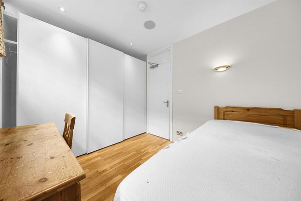 The Colonnades, Bayswater - Photo 1