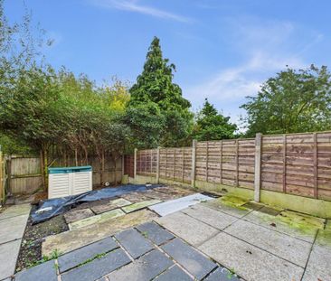 3 bedroom terraced house to rent - Photo 5