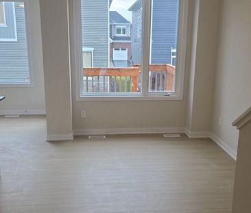 For Lease - 512 Promontory Place, Barrhaven, Ontario - Photo 4