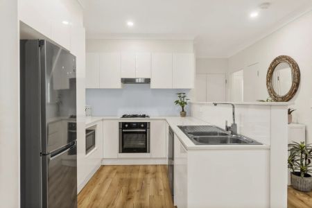 Coastal Living with Exceptional Outdoor Entertaining - Photo 5