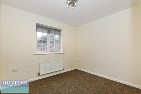 Chartwell Drive, West Yorkshire, Bradford, BD6 - Photo 5