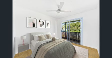 Large 6mx6m shed/workshop and Solar panels - Photo 2