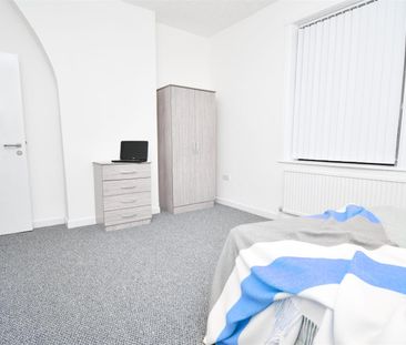 1 bed house share to rent in Ribblesdale Street, Burnley, BB10 - Photo 4