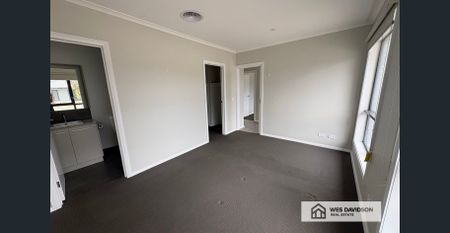Comfortable & Convenient Family Living - Photo 4