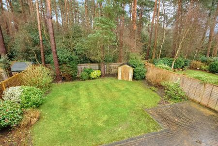 4 bedroom detached house to rent - Photo 3