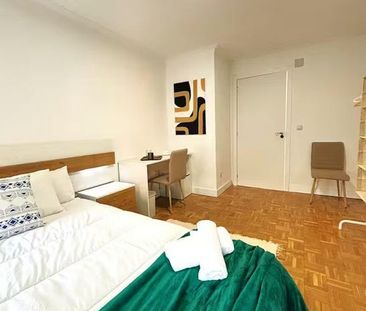 Avenida de Fuenlabrada, Leganés, Community of Madrid 28912 - Photo 6