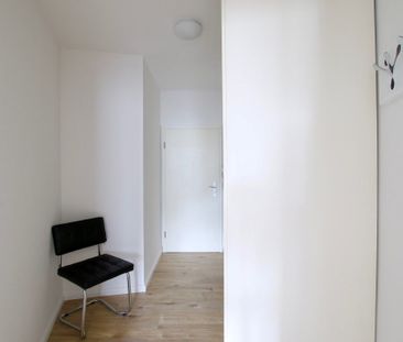 Modernes City Apartment mit Aufzug im Herzen von Köln - Photo 1