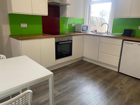 2 bedroom private hall to rent - Photo 5