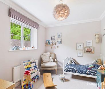 4 bedroom detached house to rent - Photo 5