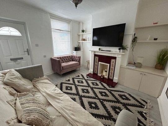 Danesbury Place, Blackpool, FY1 3LX - Photo 1