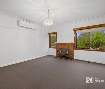 Comfort, Space & Versatility in a Prime Blackburn North Location - Photo 3