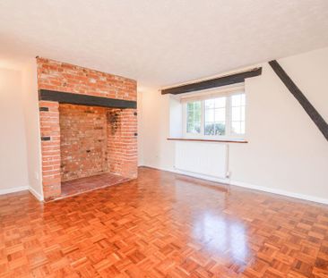 4 bedroom detached house to rent - Photo 1
