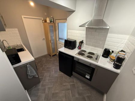 1 bedroom flat to rent - Photo 5