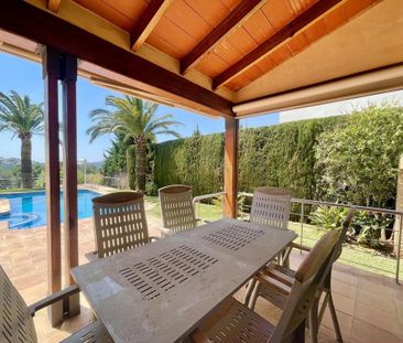 4 bedroom luxury Villa for rent in Javea, Spain - Photo 4