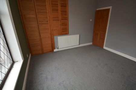 2 bedroom terraced house to rent - Photo 4