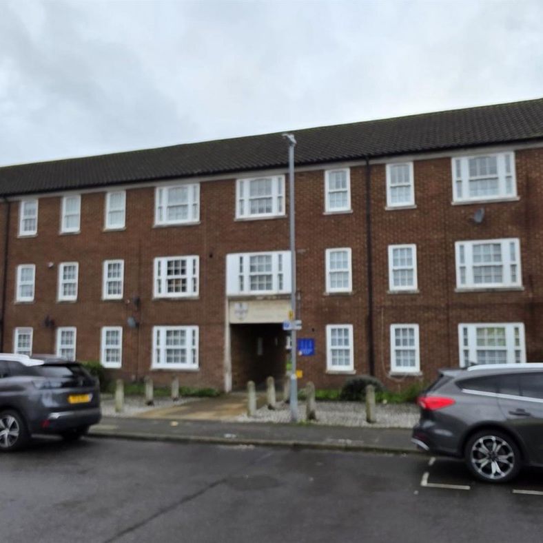 1 Bedroom Flat To Let - Photo 1