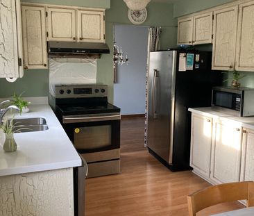 For Lease - 45 Chalet Road, Toronto, Ontario - Photo 4