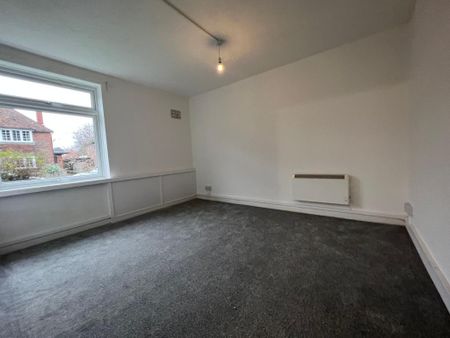 3 bedroom flat to rent - Photo 4