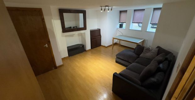 St Michaels Road, Headingley, Leeds, LS6 3AW - Photo 1