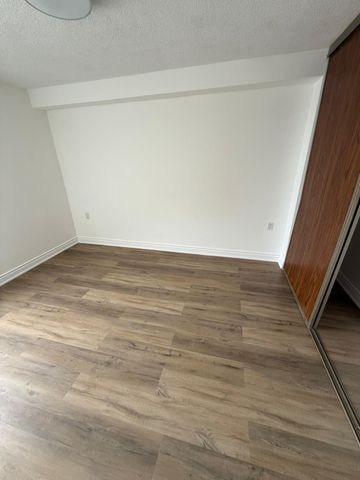 For Lease - 18 Knightsbridge Road Unit# 707, Brampton, Ontario - Photo 4