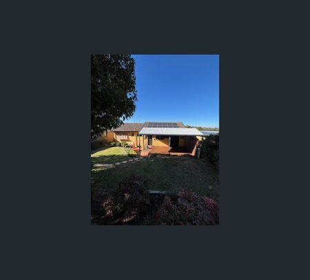 64A Warrawong Street, Kooringal, NSW 2650 - Photo 3