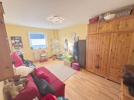 Sonnige 3-Zimmer-Wohnung mit Balkon und neuer Einbauküche! - Foto 5